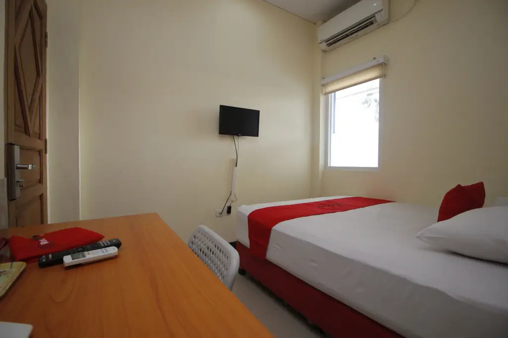 Джакарта: RedDoorz Plus @ Jalan Pemuda Jakarta