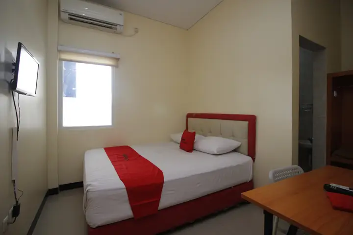 Джакарта: RedDoorz Plus @ Jalan Pemuda Jakarta