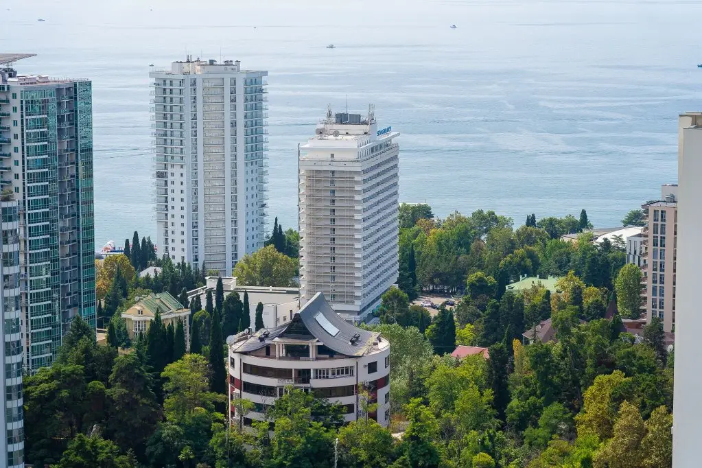 Сочи: Апартаменты Метрополь BlackSea Сочи
