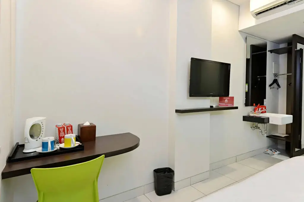 Джакарта: ZEN Rooms Tebet Area