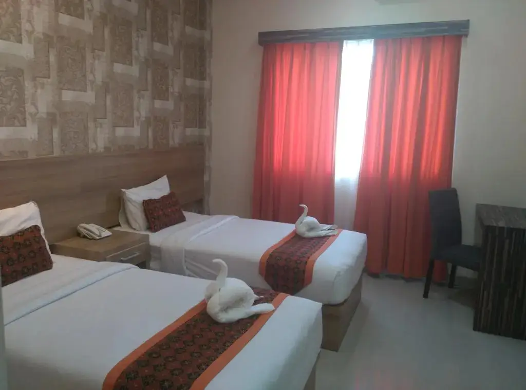 Паданг: New d'Dhave Hotel