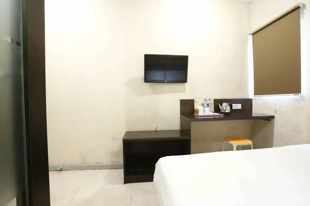 Джакарта: RedDoorz @ Gajah Mada