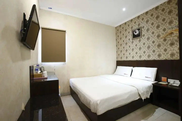 Джакарта: RedDoorz @ Gajah Mada