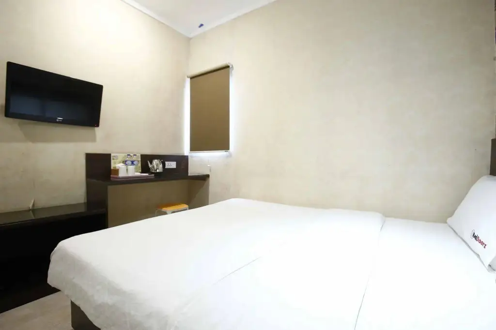 Джакарта: RedDoorz @ Gajah Mada