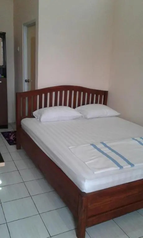 Батуретно: Canary Guesthouse