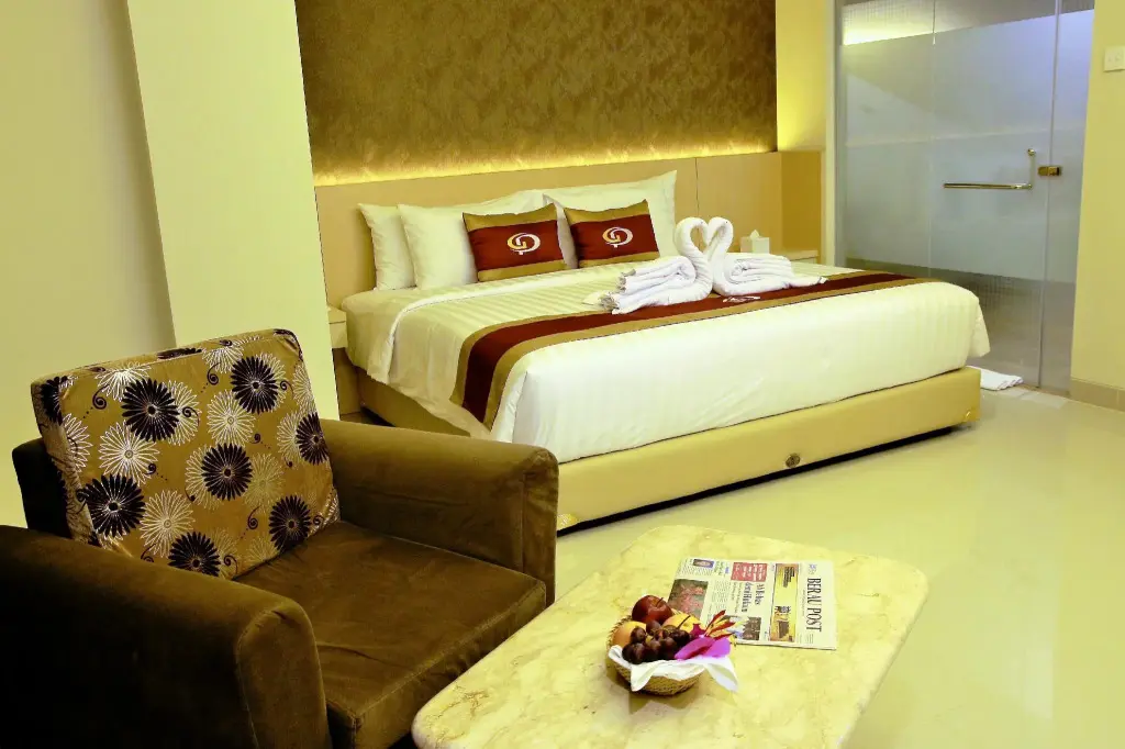 Танджунг Редеб: Grand Parama Hotel
