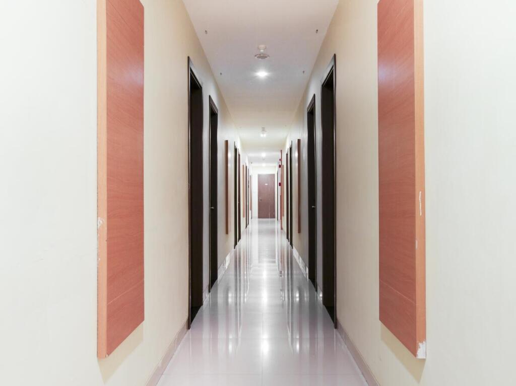 Макассар: Capital O 454 Raising Hotel