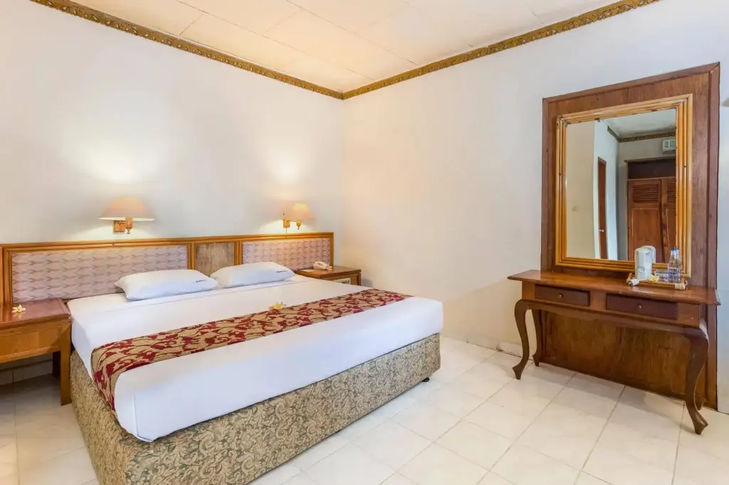 Кута: RedDoorz near Seminyak Beach