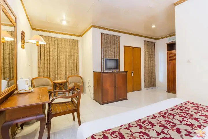 Кута: RedDoorz near Seminyak Beach