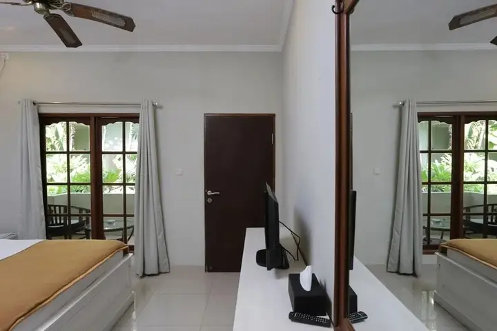 Кута: RedDoorz near Pantai Double Six