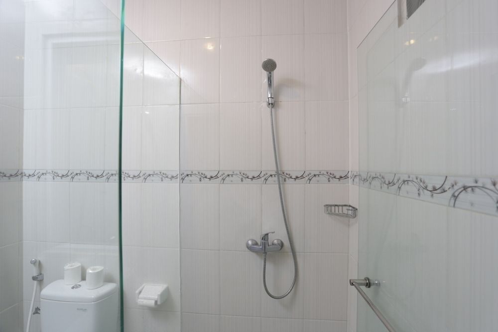 Кута: RedDoorz near Pantai Double Six