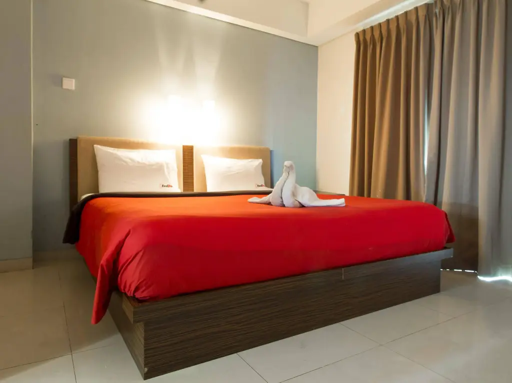 Джакарта: RedDoorz Plus near RS Pertamina