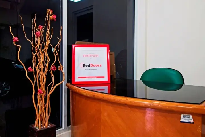 Джакарта: RedDoorz @ Salemba Raya