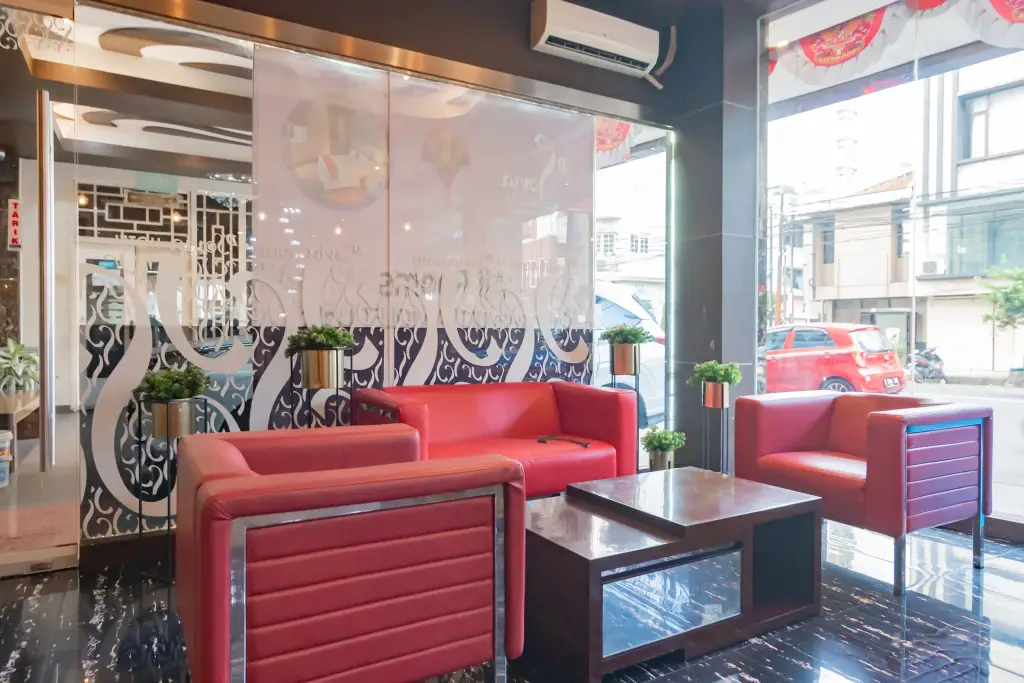 Бандунг: RedDoorz near Pasar Baru Bandung