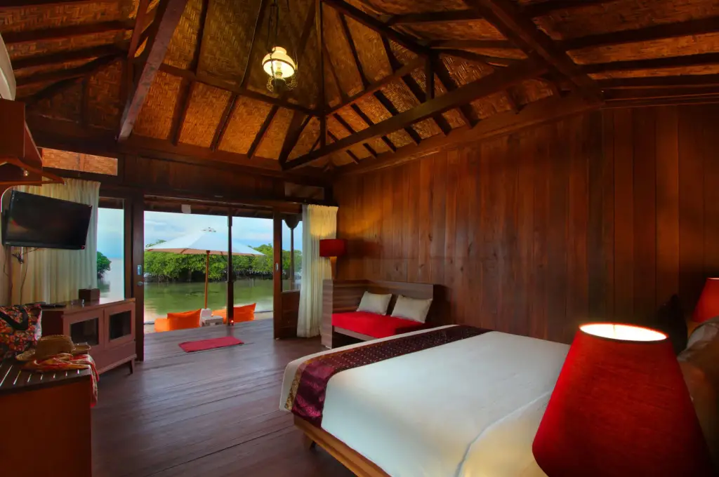 Лембонган-Айленд: Mangrove Paradise Retreat