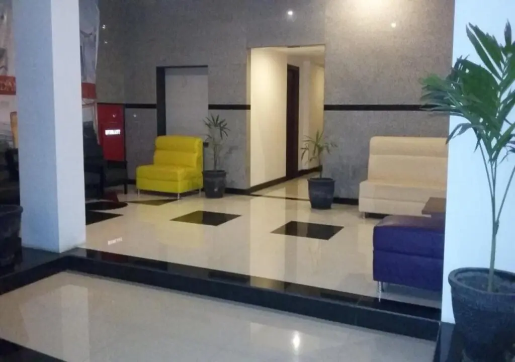 Мадиун: Hotel Kharisma
