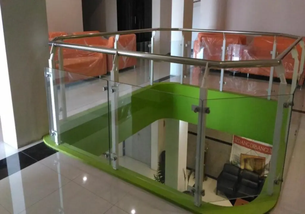 Мадиун: Hotel Kharisma