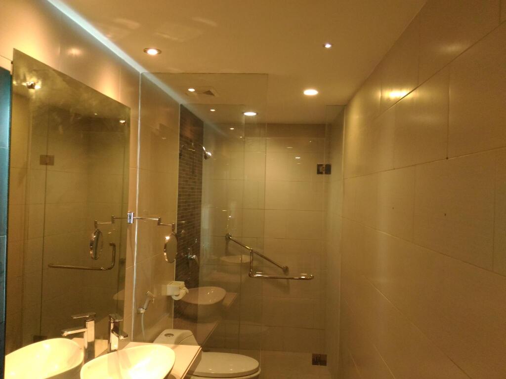 Мадиун: Hotel Kharisma