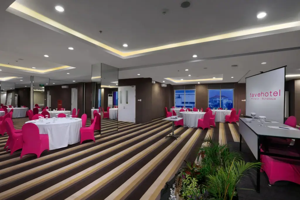 Сурабая: Отель Favehotel Rungkut Surabaya