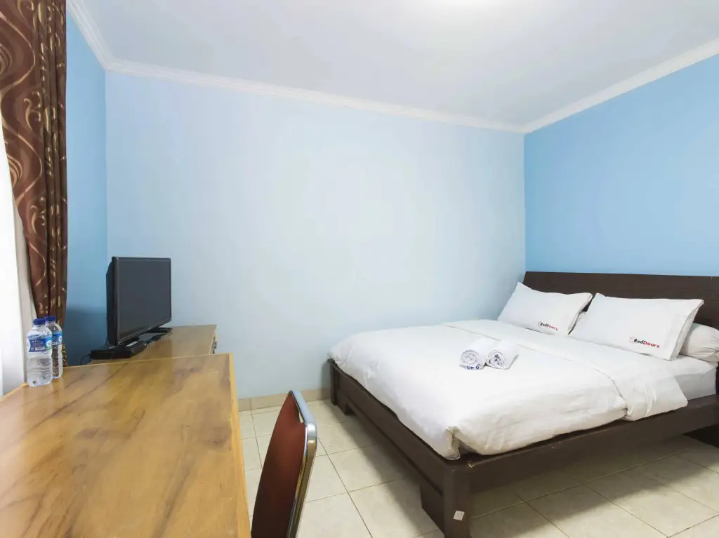 Джакарта: RedDoorz near Pasar Santa