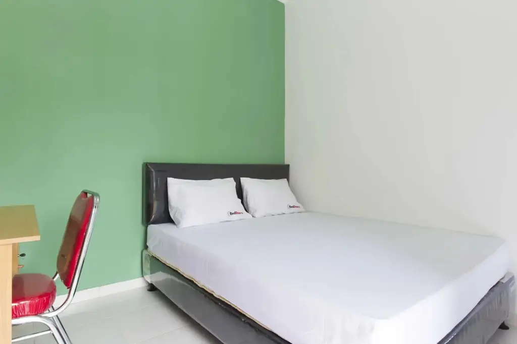 Бекаси: RedDoorz @ Pekayon Bekasi