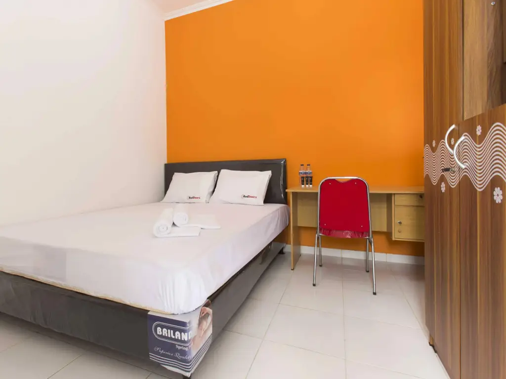 Бекаси: RedDoorz @ Pekayon Bekasi