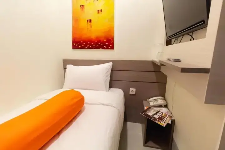 Джакарта: Front One Residence Syariah Mampang