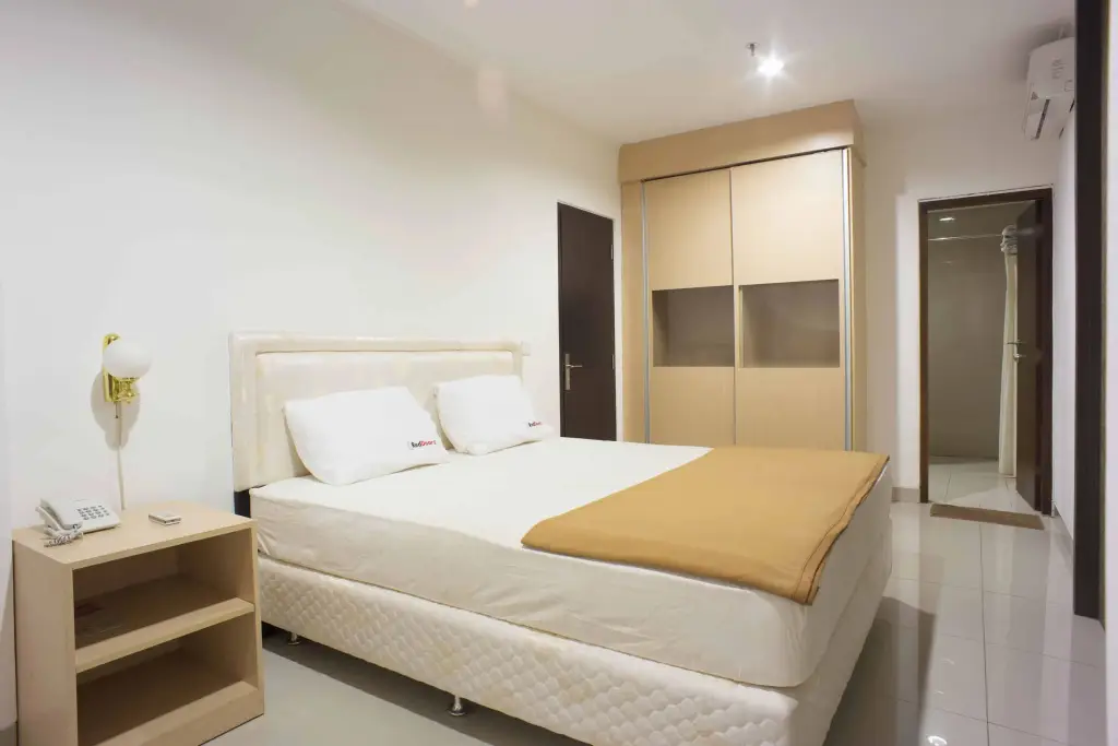 Джакарта: RedDoorz @ Gunung Sahari