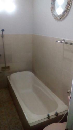 Бангунтапан: OYO 2995 Oemah Sorowajan Homestay Syariah