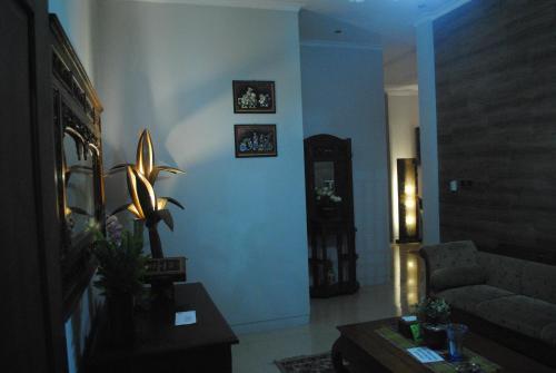 Бангунтапан: OYO 2995 Oemah Sorowajan Homestay Syariah