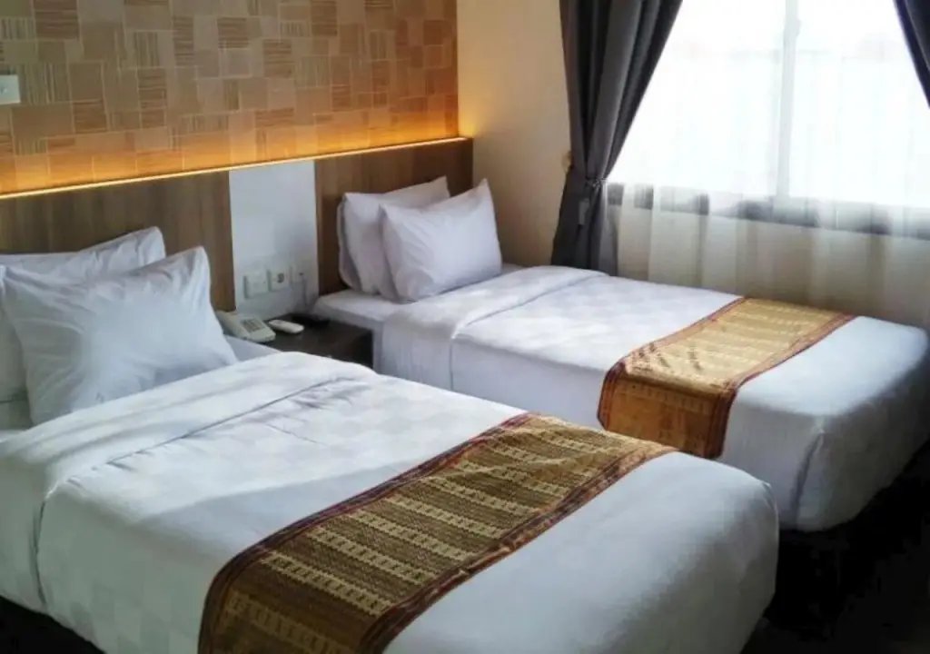 Паданг: Deivan Hotel