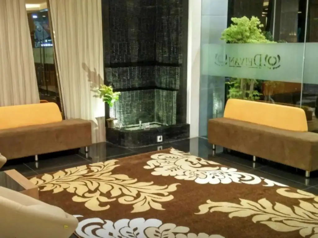 Паданг: Deivan Hotel