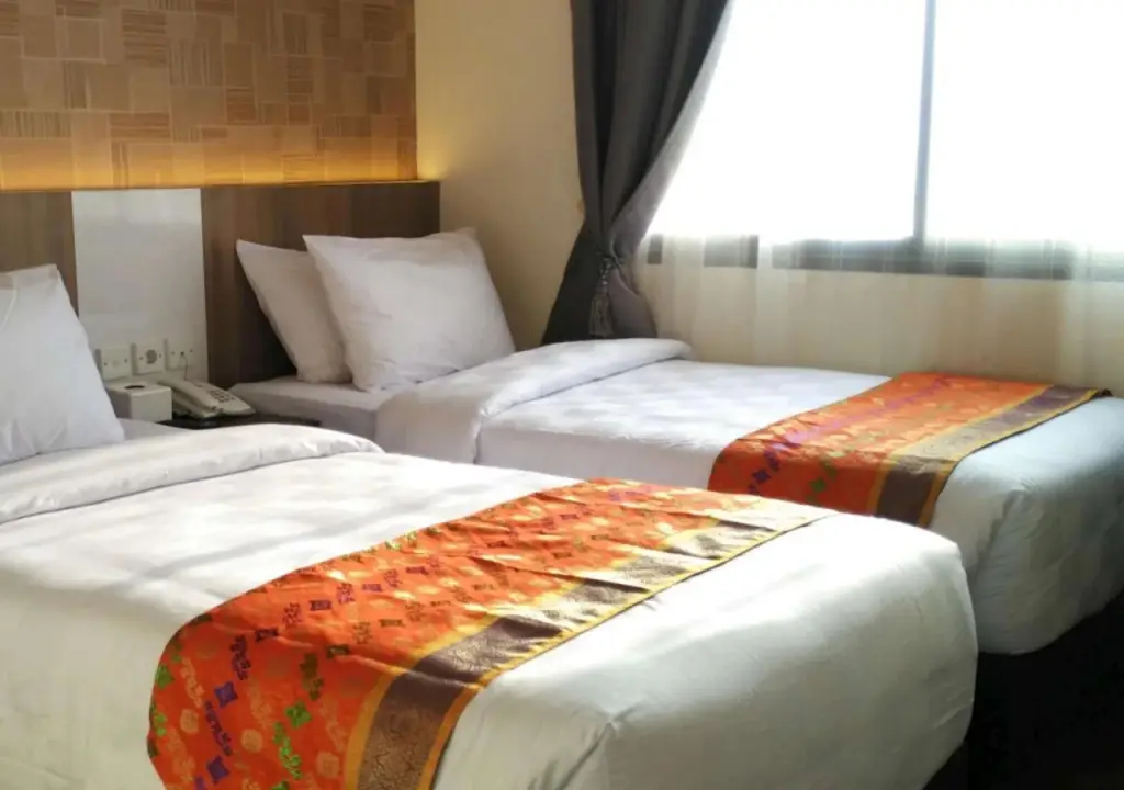 Паданг: Deivan Hotel