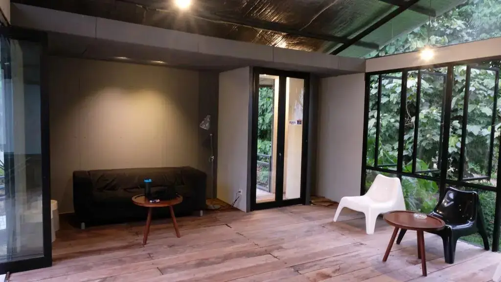 Вагете: Kakatua Hostel