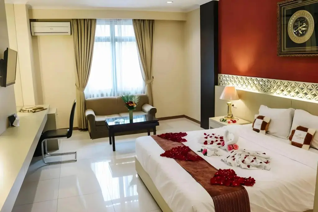 Суракарта: The Amrani Syariah Hotel