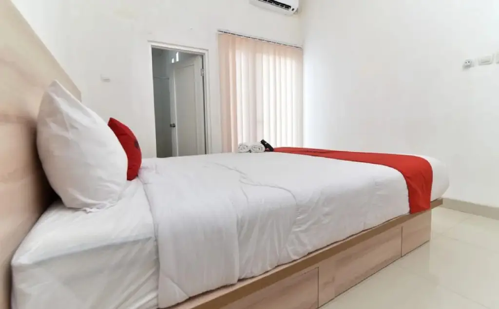 Джимбаран: RedDoorz near Udayana University Jimbaran