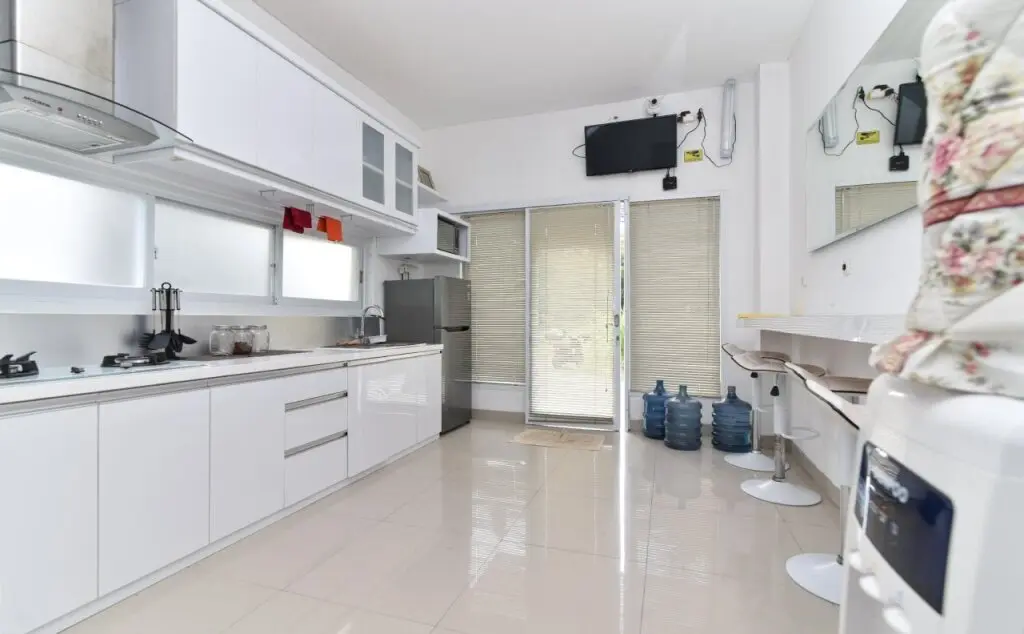 Джимбаран: RedDoorz near Udayana University Jimbaran