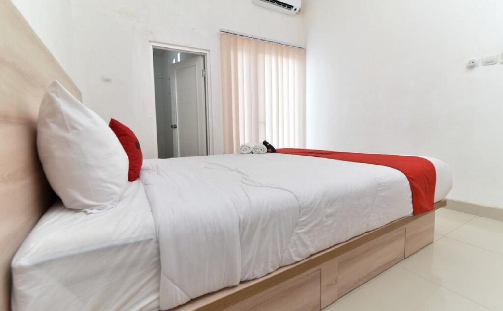 Джимбаран: RedDoorz near Udayana University Jimbaran