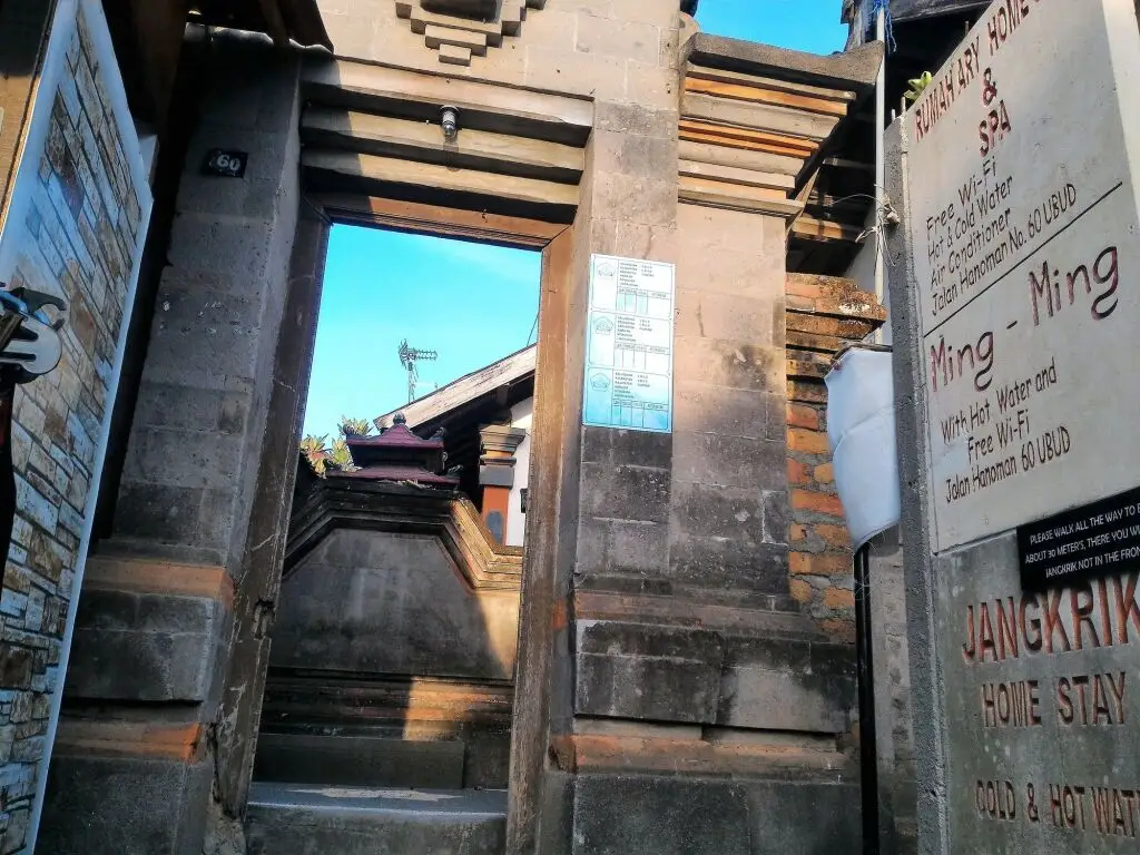 Rumah Ary Homestay & Spa — фото 1