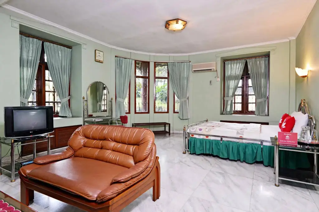 Богор: Zenrooms Villa Duta