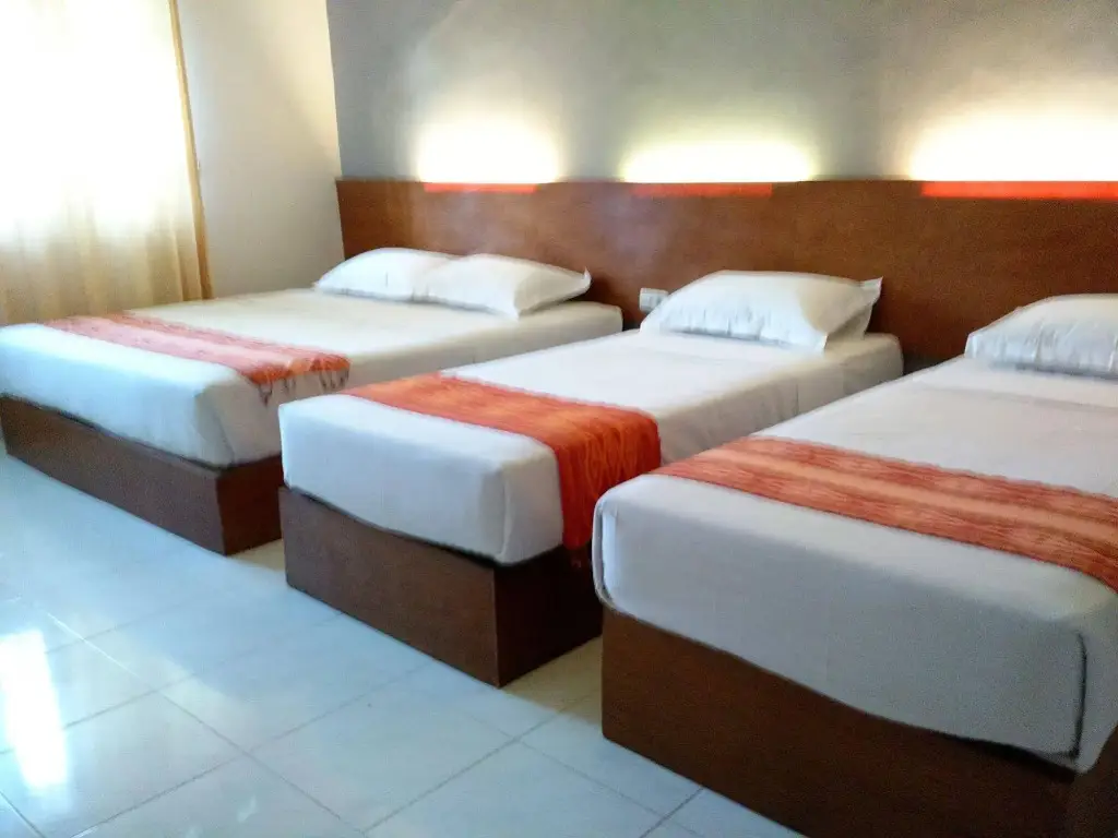 Сурабая: Santo Guest House