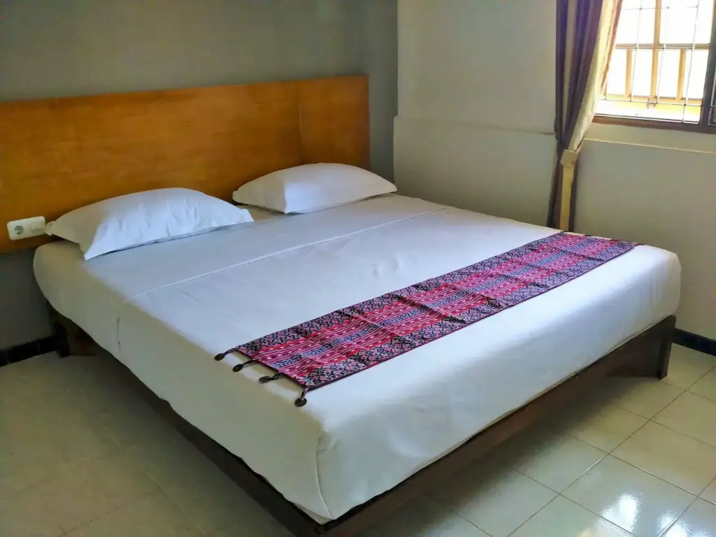 Сурабая: Santo Guest House