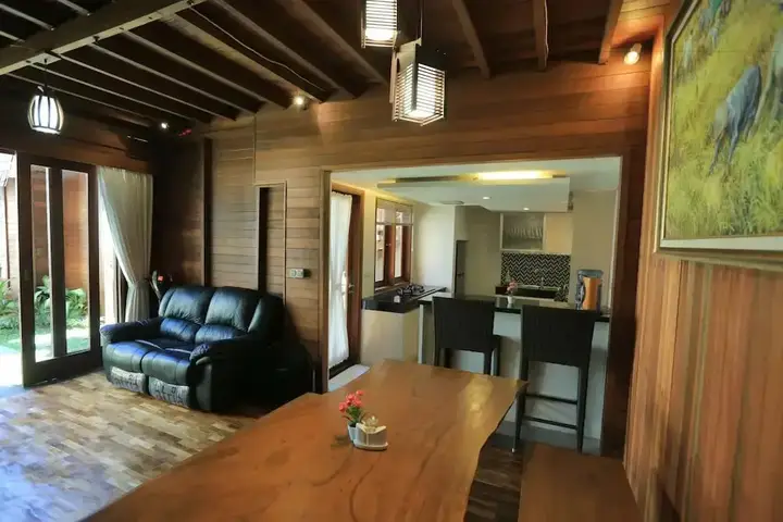 Джимбаран: Raja Woods Villa
