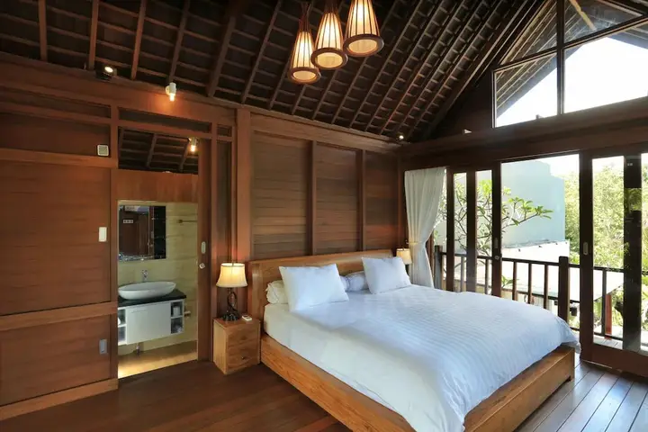 Джимбаран: Raja Woods Villa
