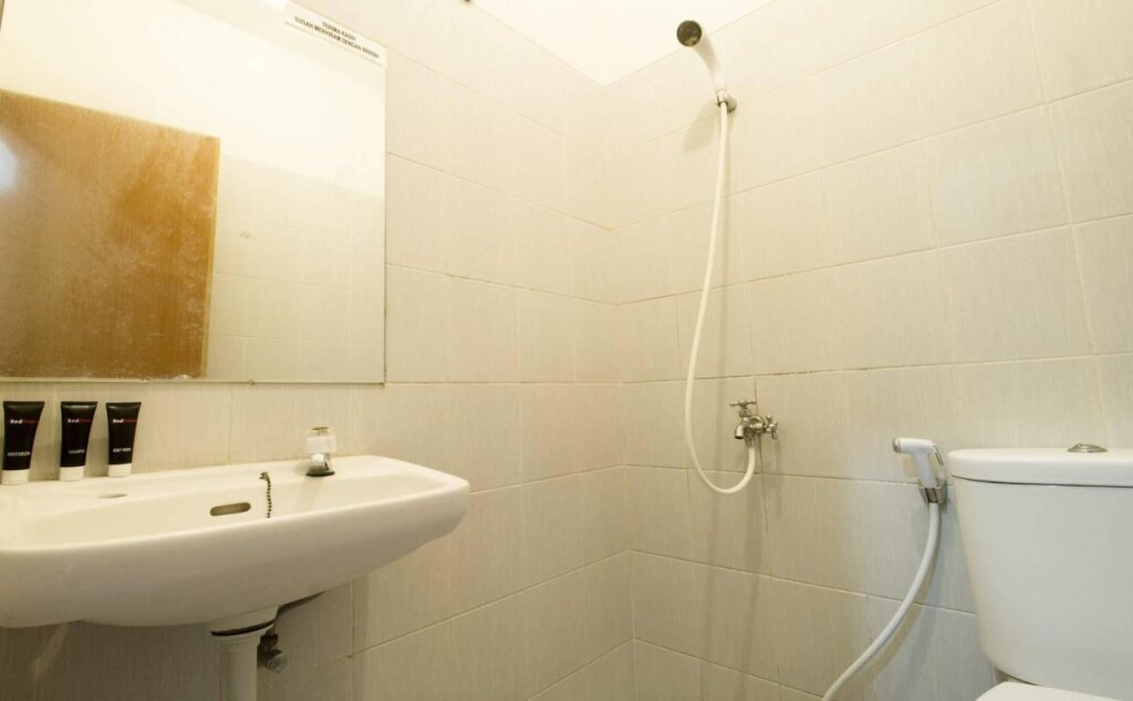 Тангеранг: RedDoorz Plus near Lippo Karawaci