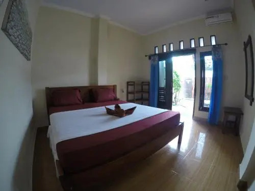 Гили Траванган: Happy Homestay