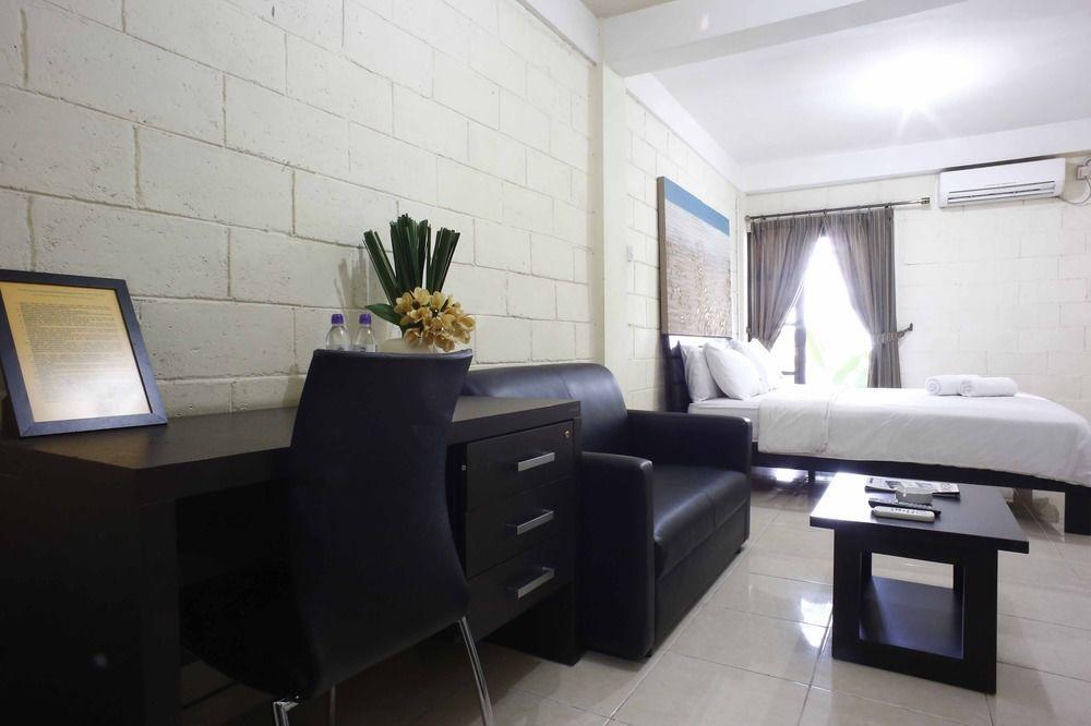 Южный Тангеранг: RedDoorz Near Teras Kota