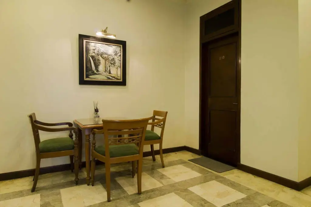 Бандунг: Hotel Utari Dago