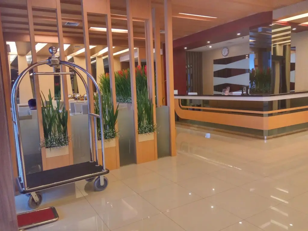 Батам: The L Hotel Entertainment