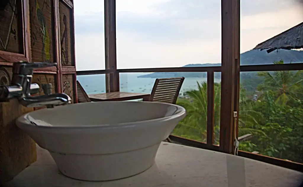 Сисолок: Karang Aji Beach Villa